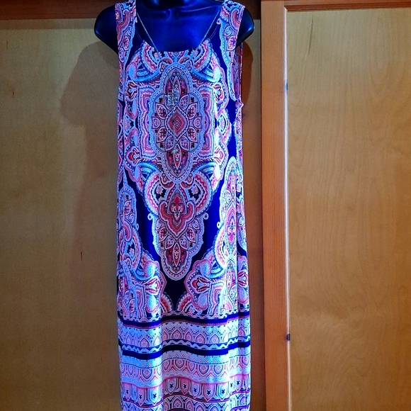 R & M Richards Dresses & Skirts - R&M Richards Size 10 Sheeth Dress/With Necklace.